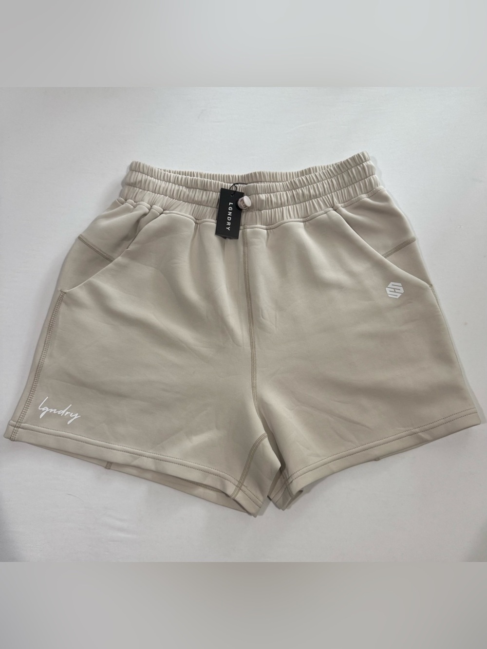 LGNDRY Women’s Large Performance Training Shorts Beige NWT Athletic Gym